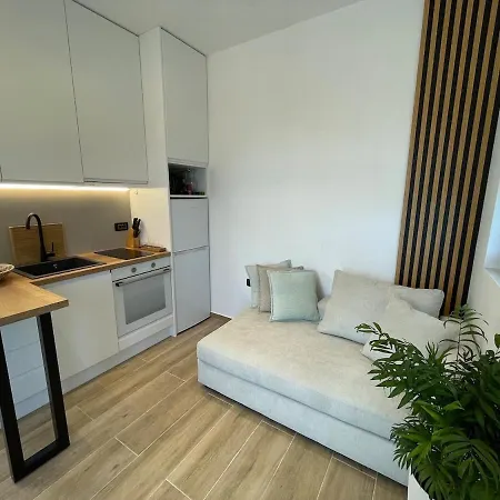 Vinothea Villa *