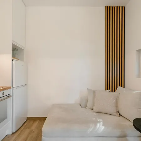 فيلة Vinothea Veranda